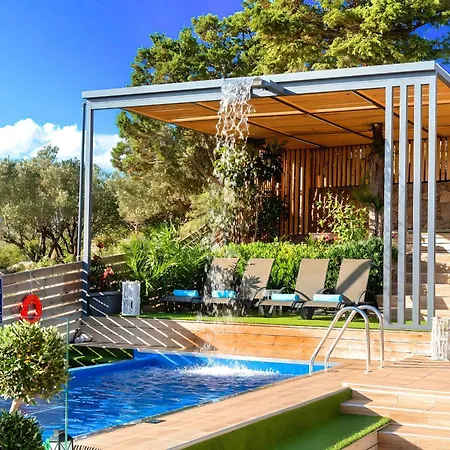 Feriehus Canes Beheizter Pool Vathí